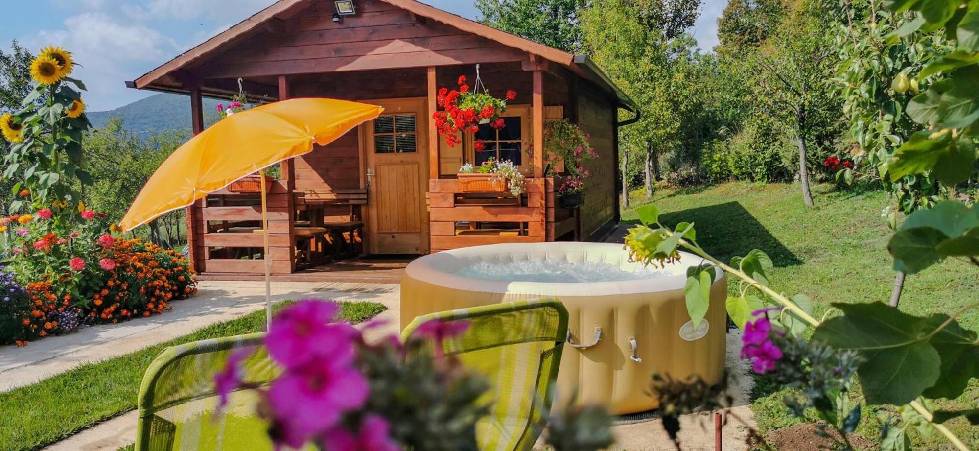 Cottage La Sierra With Jacuzzi コレニツァ エクステリア 写真