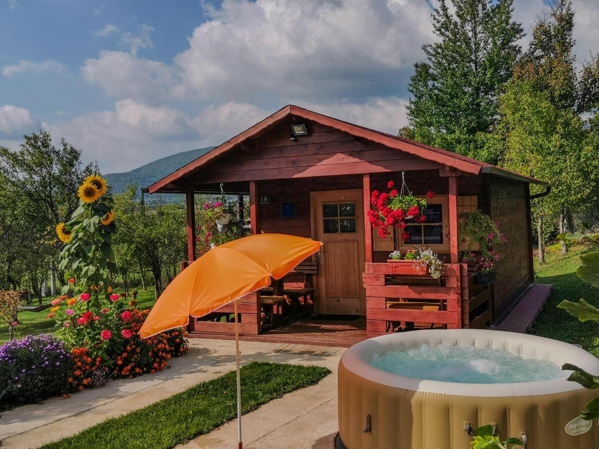 Cottage La Sierra With Jacuzzi コレニツァ エクステリア 写真