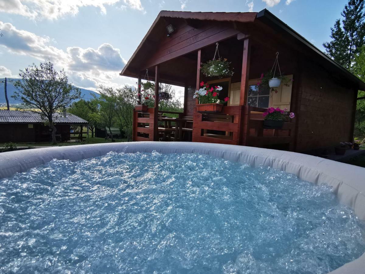 Cottage La Sierra With Jacuzzi コレニツァ エクステリア 写真